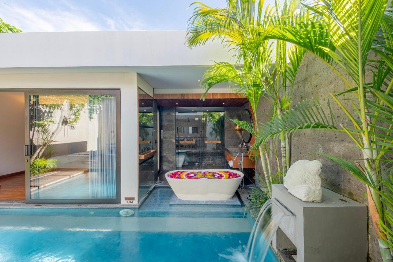 Ayona Villa Seminyak By Ini Vie Hospitality Exterior foto